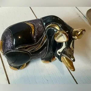 Artesania Rinconada Animal Sculpture- Gold Lined Rhino